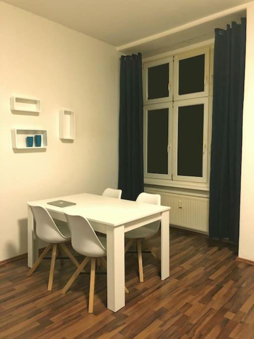 750 Sft Lovely Apartment In Central Berlin Mitte Kültér fotó